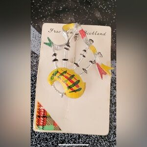 Fabulous vintage kilt pin - like new